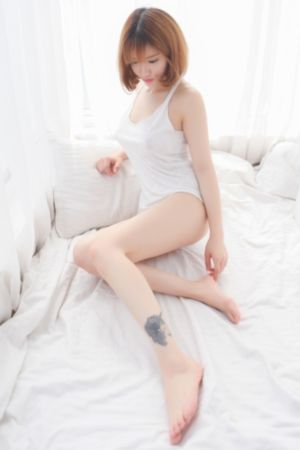 爆乳一丝丝不挂裸体大胸美女写真_电视剧完整版在线观看